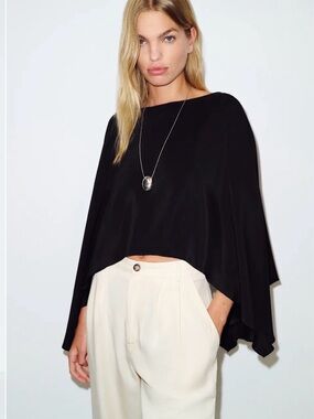 Reformation Aime Silk Cape in Black Size Large